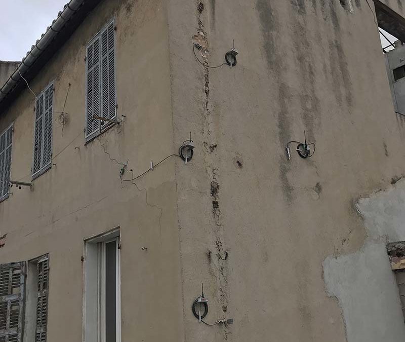 Instrumentation de fissures sur immeuble en péril grave et imminent à Marseille